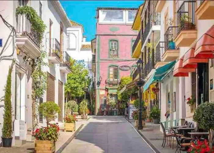 Urban Place In Marbella Close To Beach With Garage